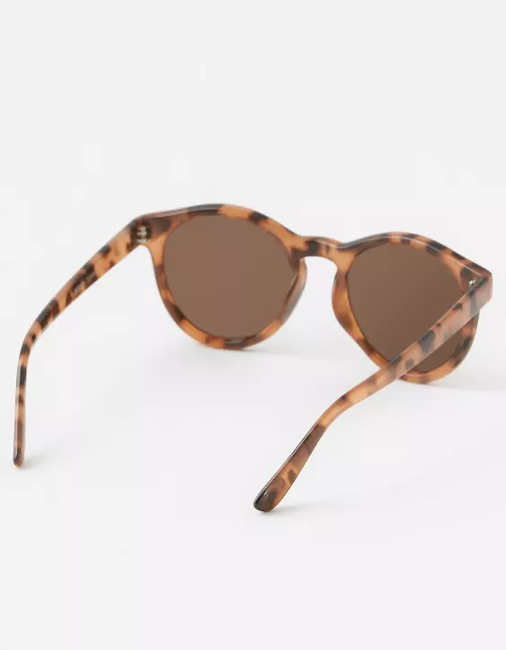 Aerie Love Goes Round Sunglasses 4 Aerie Love Goes Round Sunglasses - Image 2